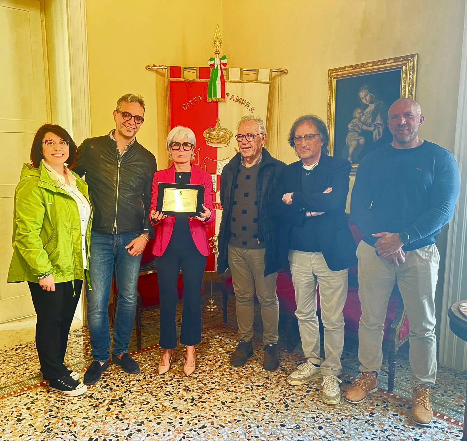 foto encomio comune